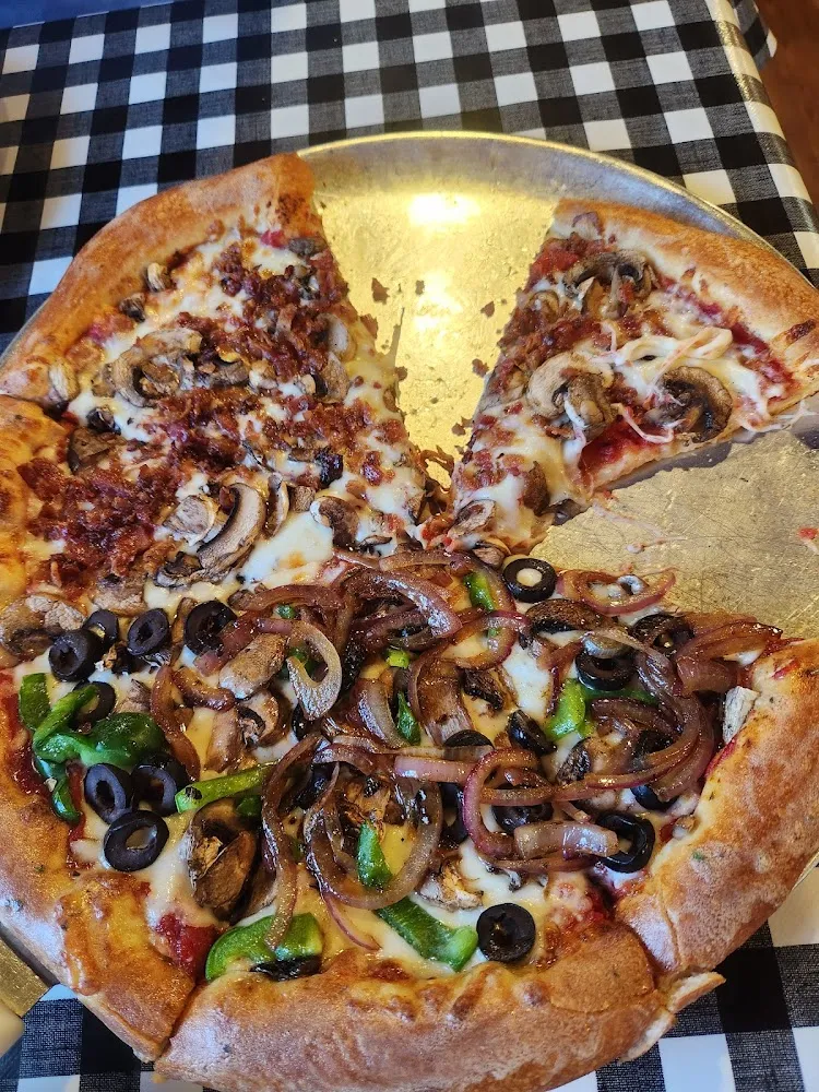 Hand Tossed Pizza Half Bacon Mushroom Half Veggie